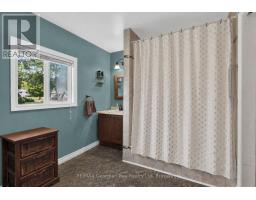 676 3RD AVENUE - 11