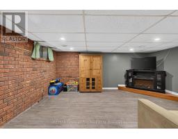 676 3RD AVENUE - 14
