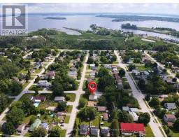 676 3RD AVENUE - 24
