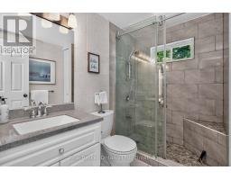 2141 CHAMPLAIN ROAD - 15