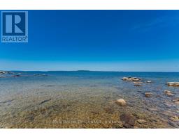 2141 CHAMPLAIN ROAD - 33