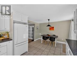 2141 CHAMPLAIN ROAD - 9