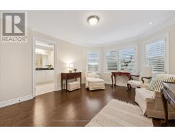 10 - 2061 MARIA STREET - 19