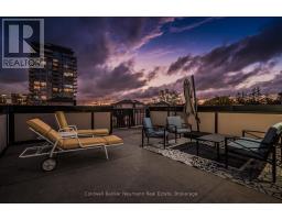 10 - 2061 MARIA STREET - 39