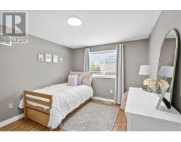 4 BEARDMORE CRESCENT - 21