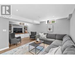 4 BEARDMORE CRESCENT - 30