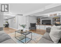 4 BEARDMORE CRESCENT - 31