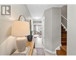 4 BEARDMORE CRESCENT - 4