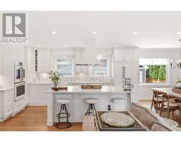 2113 COURTLAND DRIVE - 8