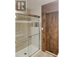 12 CLINTON STREET S - 9