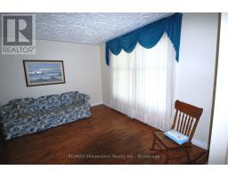62 KING STREET N - 10