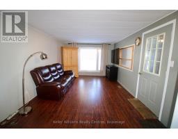 55 - 302694 DOUGLAS STREET - 15