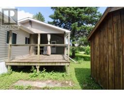 55 - 302694 DOUGLAS STREET - 6