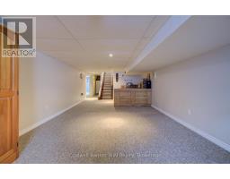 29 JOHN STREET W - 27