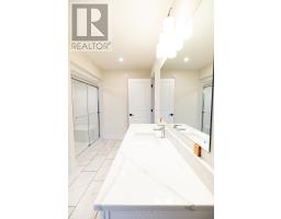 222 16TH AVENUE CRESCENT - 11