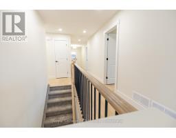 222 16TH AVENUE CRESCENT - 26