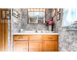 8 CREE LANE - 21