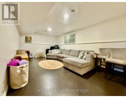 217 THOMAS STREET - 20