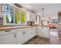 32 HOLLY TRAIL - 22