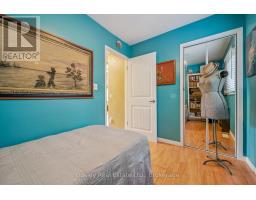 32 HOLLY TRAIL - 29