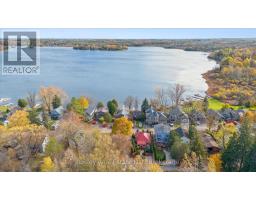 32 HOLLY TRAIL - 4