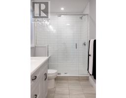 194 BRIDGE CRESCENT - 8