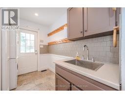 4290 VICTORIA ROAD S - 21