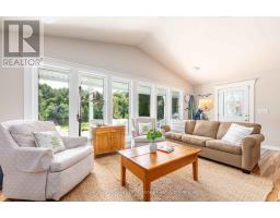 9 MOUNTVIEW AVENUE - 6