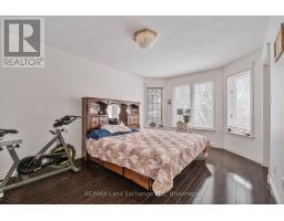 750 MCPHERSON CRESCENT - 24