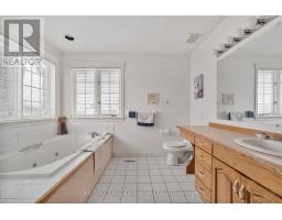 750 MCPHERSON CRESCENT - 26