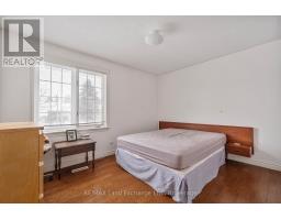 750 MCPHERSON CRESCENT - 33