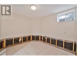 750 MCPHERSON CRESCENT - 37
