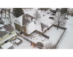 750 MCPHERSON CRESCENT - 9