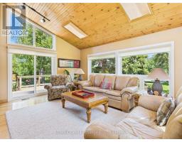 40 EASTWOOD CRESCENT - 10