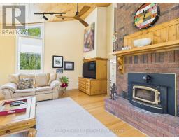 40 EASTWOOD CRESCENT - 11