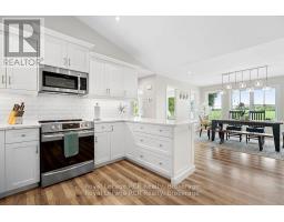 302769 DOUGLAS STREET - 29