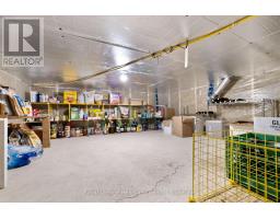 8 WINDWARD WAY N - 31