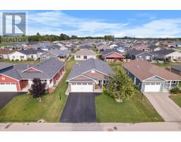 8 WINDWARD WAY N - 32