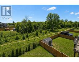 187 AMBROUS CRESCENT - 21