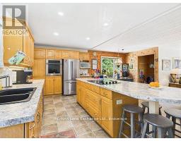 213 HURON ROAD - 11