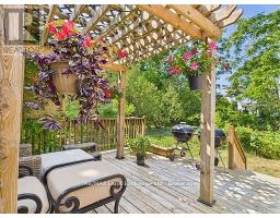 213 HURON ROAD - 26