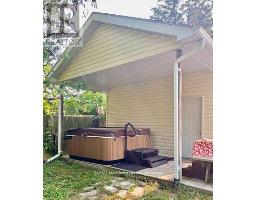 213 HURON ROAD - 28