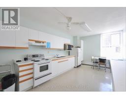 703 - 19 WOODLAWN ROAD E - 39