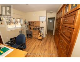 313634 HIGHWAY 6 HIGHWAY W - 38