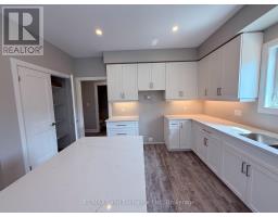 UNIT 3 - 8 GOLF LINKS ROAD - 11