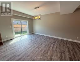 UNIT 3 - 8 GOLF LINKS ROAD - 6