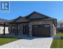 43 MERCEDES CRESCENT - 1