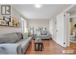 46B - 15 CARERE CRESCENT - 16