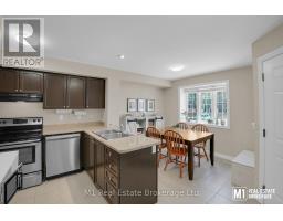 46B - 15 CARERE CRESCENT - 9
