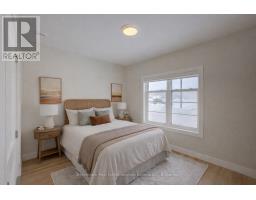54 - 1182 QUEEN STREET - 4